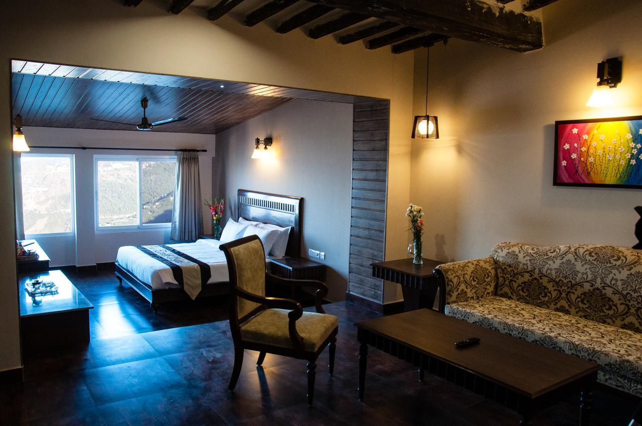 One Earth Royale Boutique Hotel Mussoorie Bagian luar foto