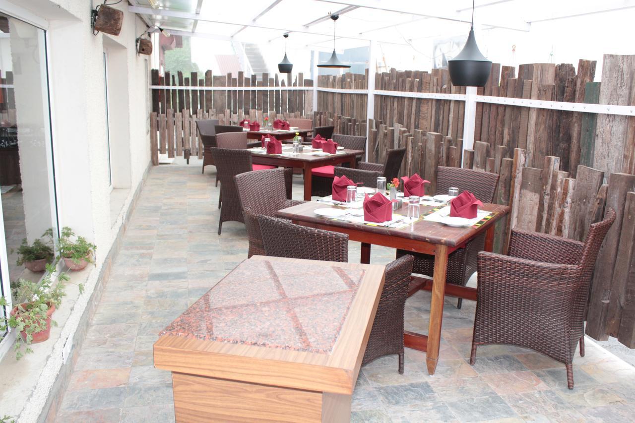 One Earth Royale Boutique Hotel Mussoorie Bagian luar foto