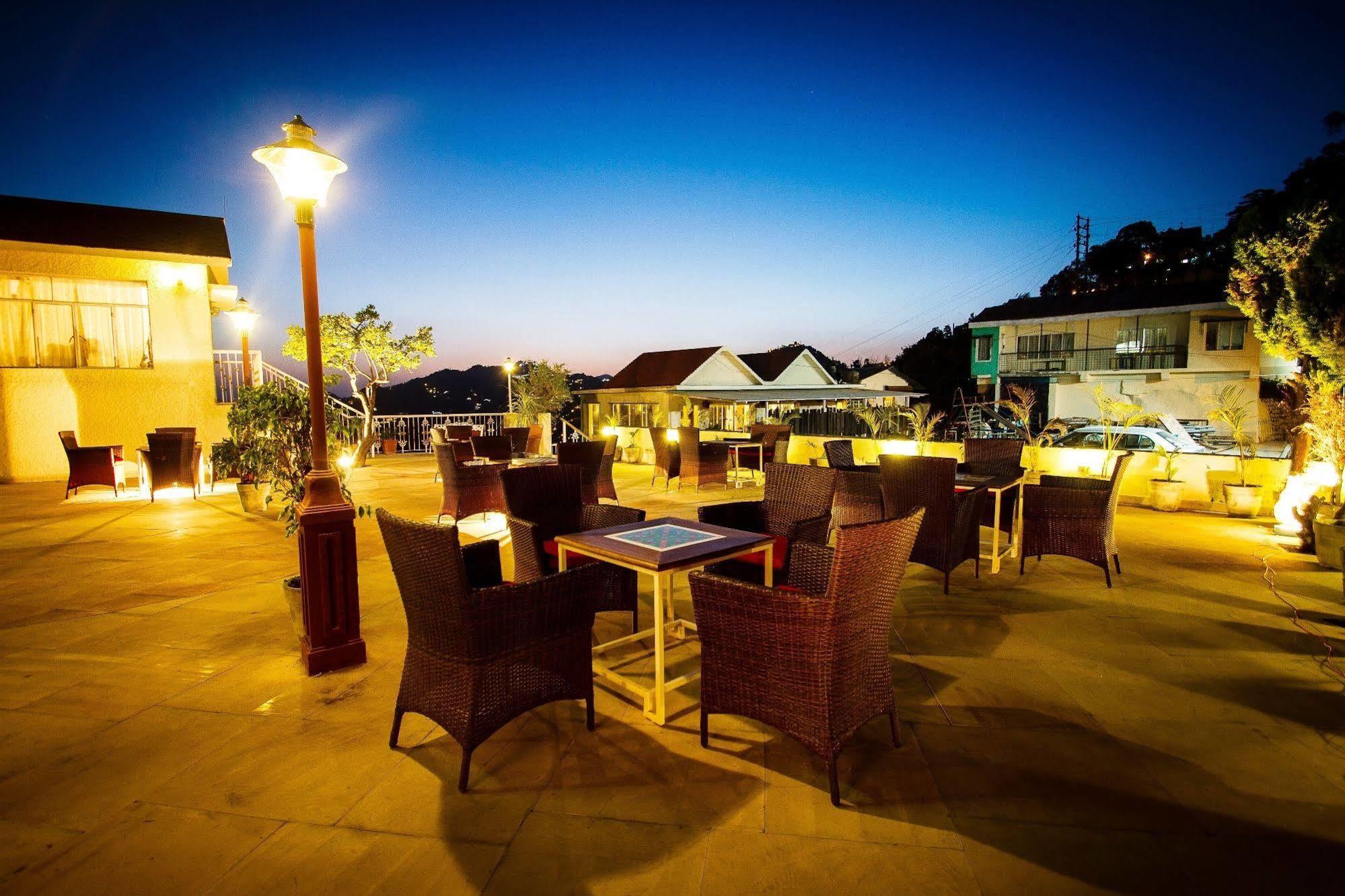 One Earth Royale Boutique Hotel Mussoorie Bagian luar foto