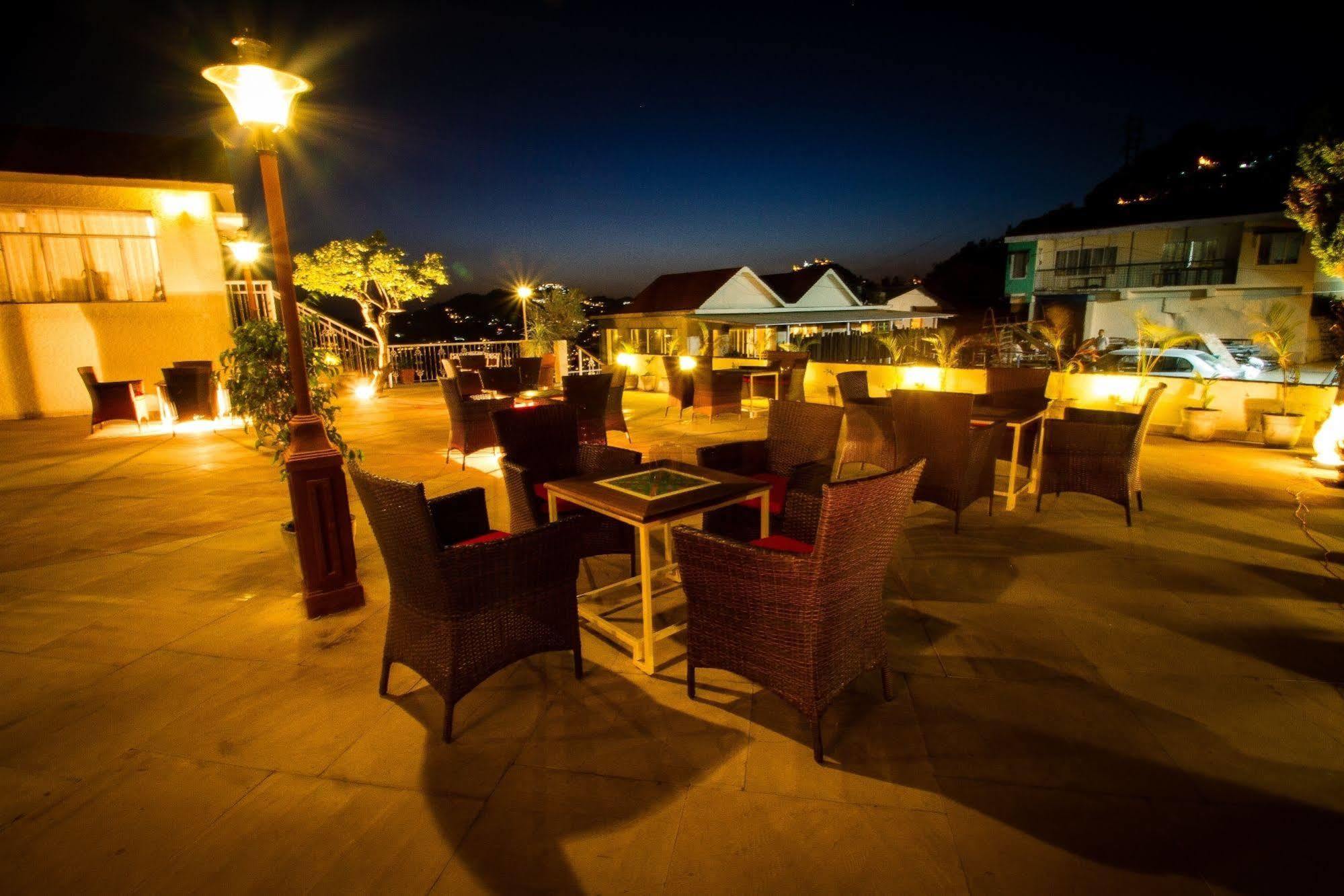 One Earth Royale Boutique Hotel Mussoorie Bagian luar foto
